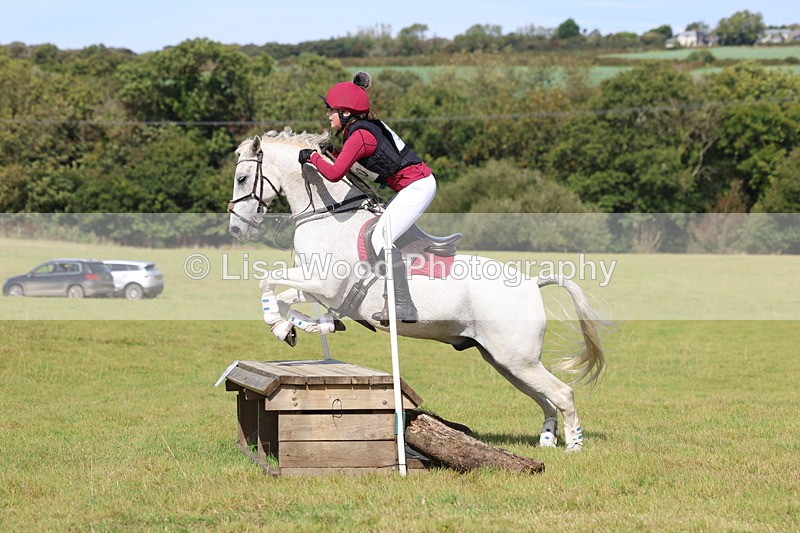 3E7A6696 - Class 1: Trebudannon Open: Pheasant Feeder
