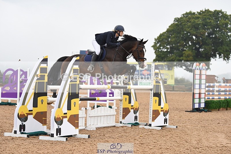 230916A-105428-03943 - Cls 14 Snr Foxhunter