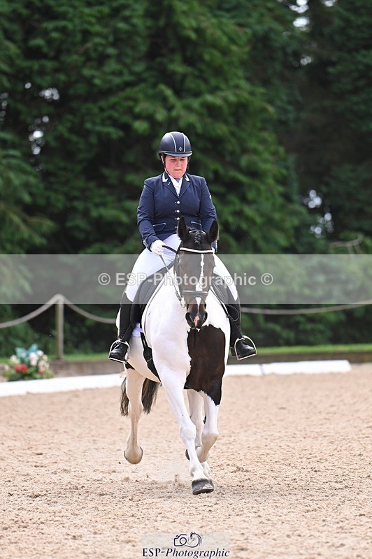 240809-115118-00606 - 228-Lauren.Picknett-Bonnie.V