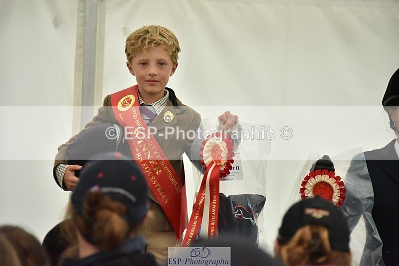 230825-171942-13006 - Friday 60cm and 70cm presentations