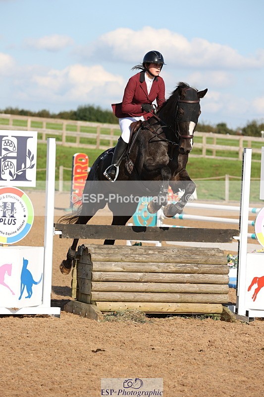 230915A-162459-03158 - Cls 6 Snr 1.05m Derby