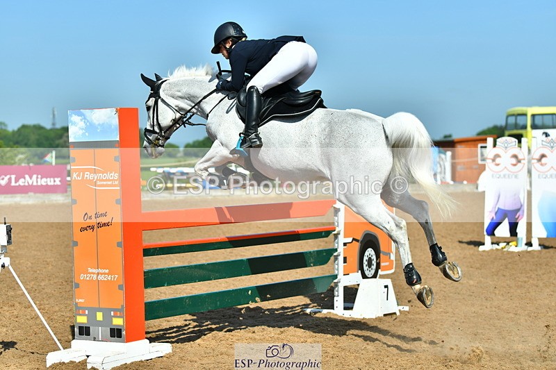 230527A-095106-03070 - Cls 13 Snr 1.05m + 1.10m Open