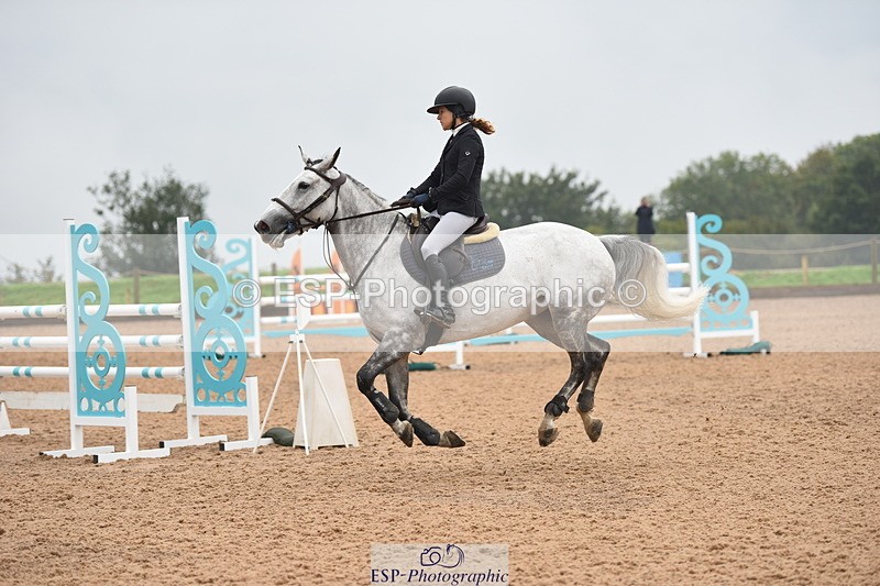 230916A-103012-03819 - Cls 14 Snr Foxhunter