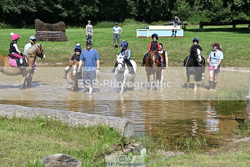 240728B-111140-01161 - Gemma's Group XC