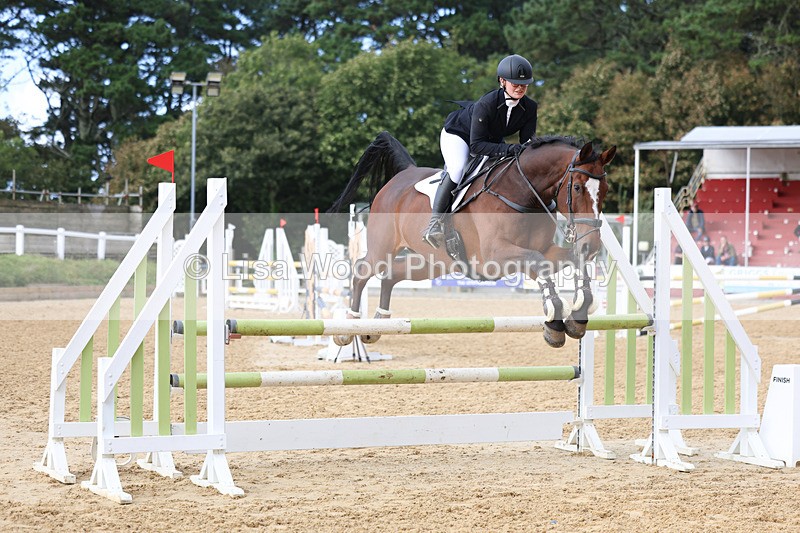 3E7A0504 - Class 13: Senior Newcomers/1.10m open