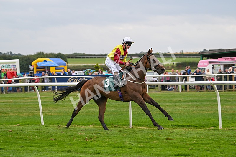 190824-Race 4-LEagle Aid-3742 - Race 4