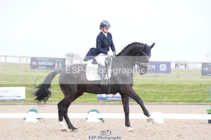 250403-142846-02941 - 027-Zoe.Sleigh-Zall.stensvang