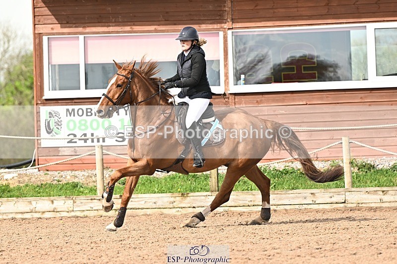 250416-101514-00254 - Cls 1 British Novice and 90cm