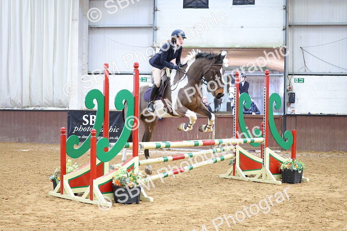 SBM_009712 - Class 20 - Senior British Novice/ 90cm Open - First Round (0.90m)