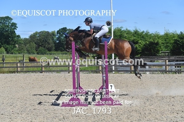 JAC_1793 - CLASS 5  Senior Newcomers/ 1.10m Open