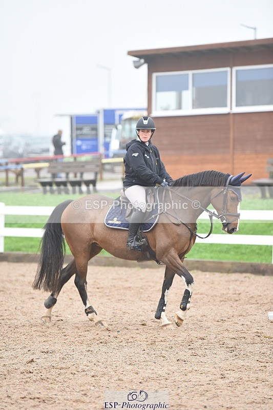 230917A-135652-07248 - Cls 36 1.05m Amateur Qualifier