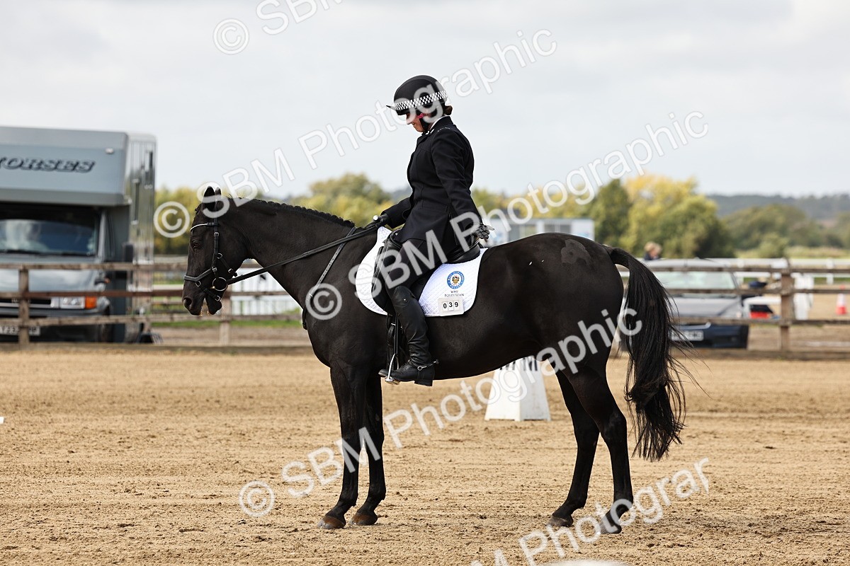 SBM_001122 - Class 46 - Novice 1 Combined Training