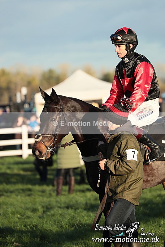 PtP 301125  0912 - Hursley Hambledon Point-to-Point Larkhill Racecourse 30/12/2025