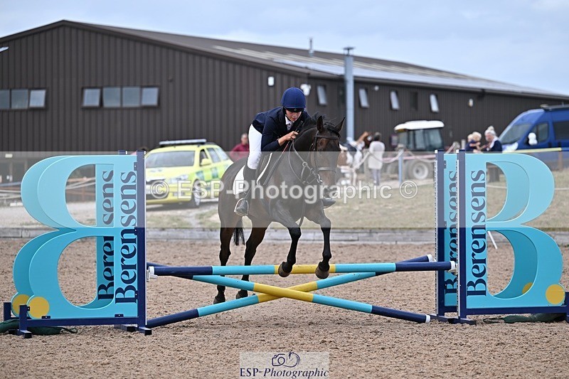 250826-161400-00255 - 70cm