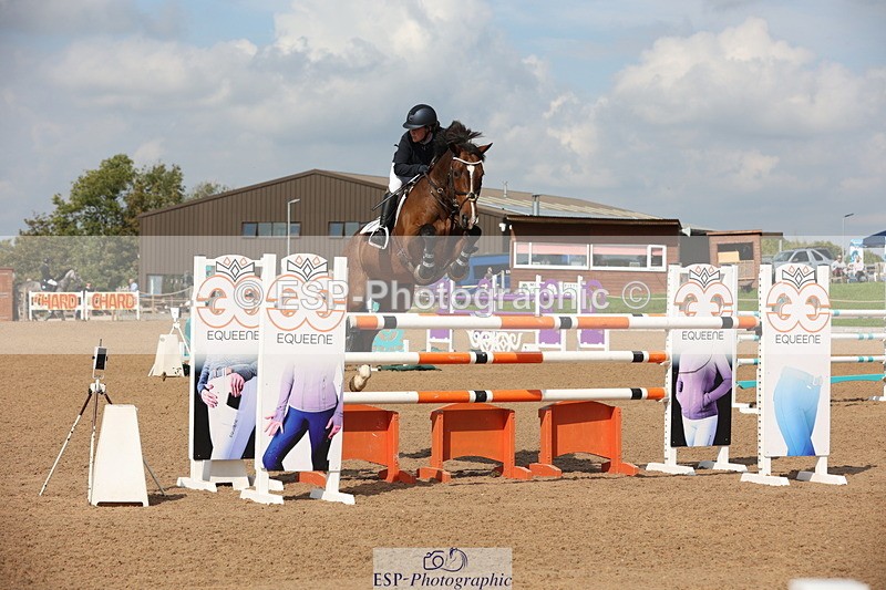 230915A-131217-02215 - Cls 4 National 1.30m