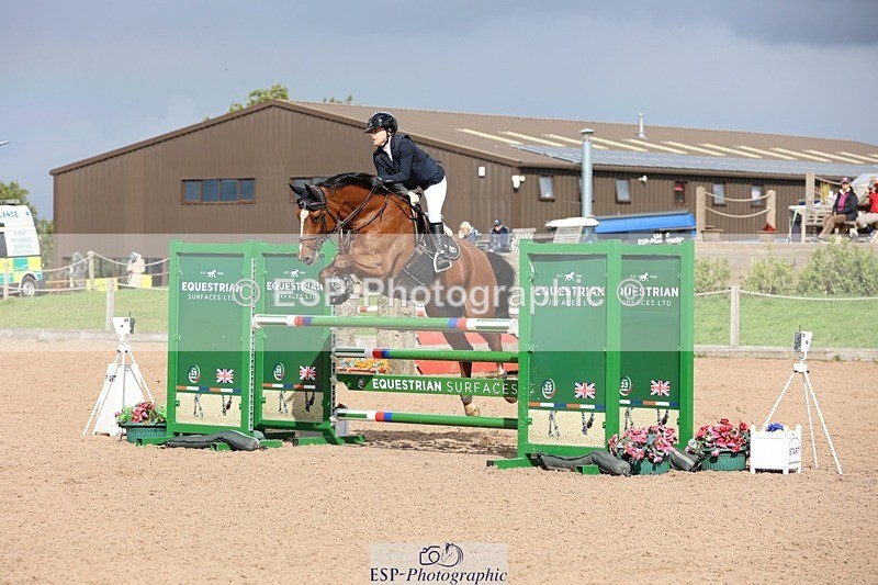 250911-111115-00869 - Cls 2 Snr Newcomers