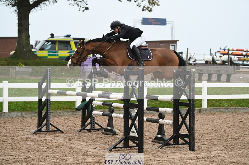 241103A-103652-07514 - SUN Cls 21 Snr Newcomers and 1.10m Open