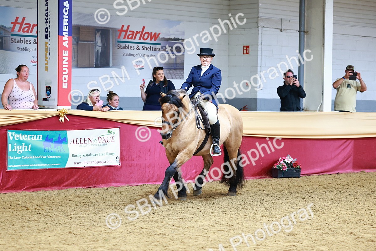 SBM_23785 - Class 905 - Supreme Final - Ridden Veteran