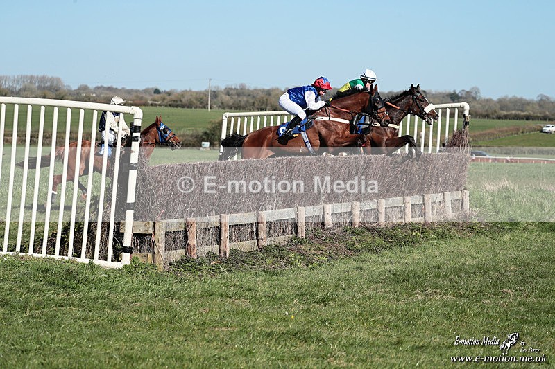 PtP 210326 409 - VWH Cirencester Races 21/03/26