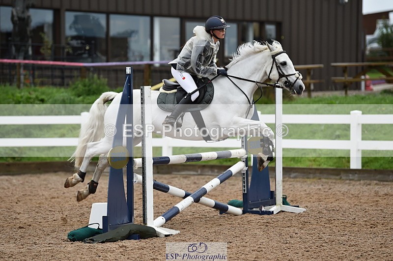 220829A-173006-00447 - 80cm Classes 5a 5b & 6