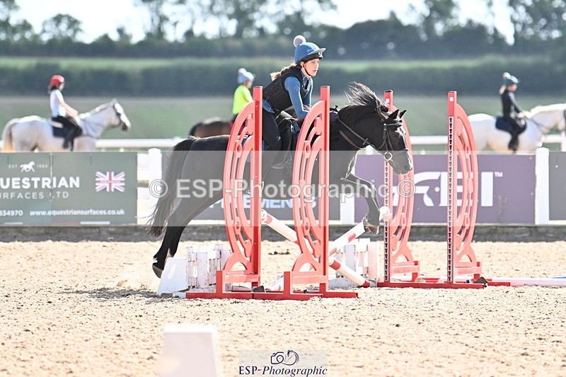 250821B-155159-00628 - Group B - Danielle