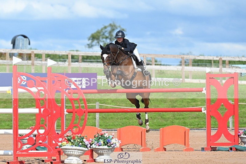 230721A-163724-07761 - Cls 10, 2 Star Big 1.45m Break to End