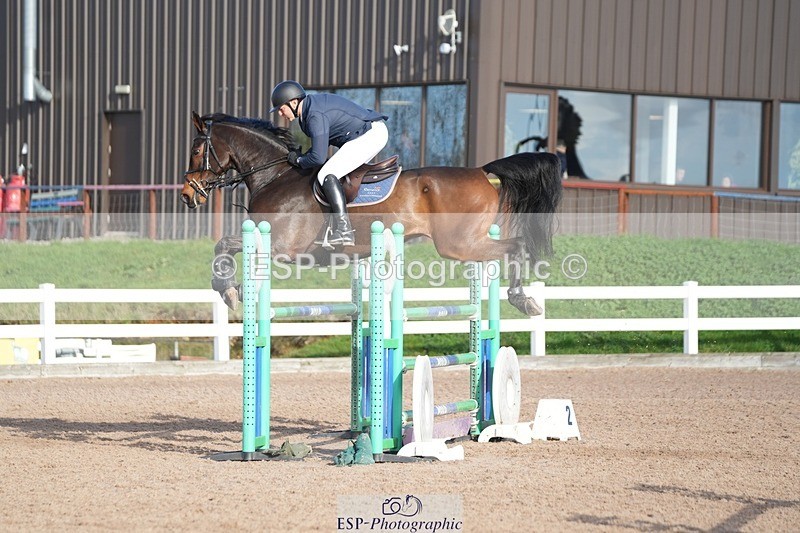 251108-125319-02588 - Cls 13 Foxhunter and 1.20m Open