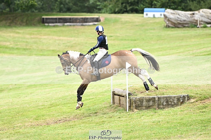 240825X-164501-37345 - 80cm XC 16.30 to 17.30