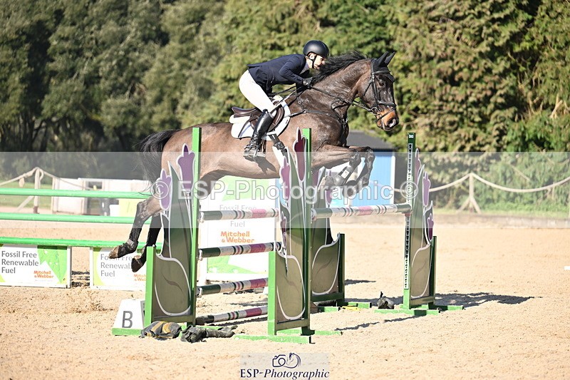 260321A-152034-01097 - 6 Foxhunter 1m 20 Open