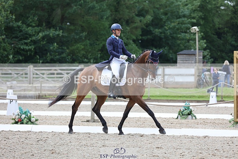 240523-130037-02500 - 301-CAMOUFLAGE-Alexander_Bragg