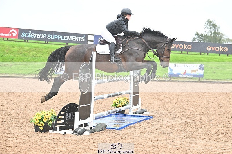 251003-122647-00736 - Cls 2 Newcomers and 1.10m