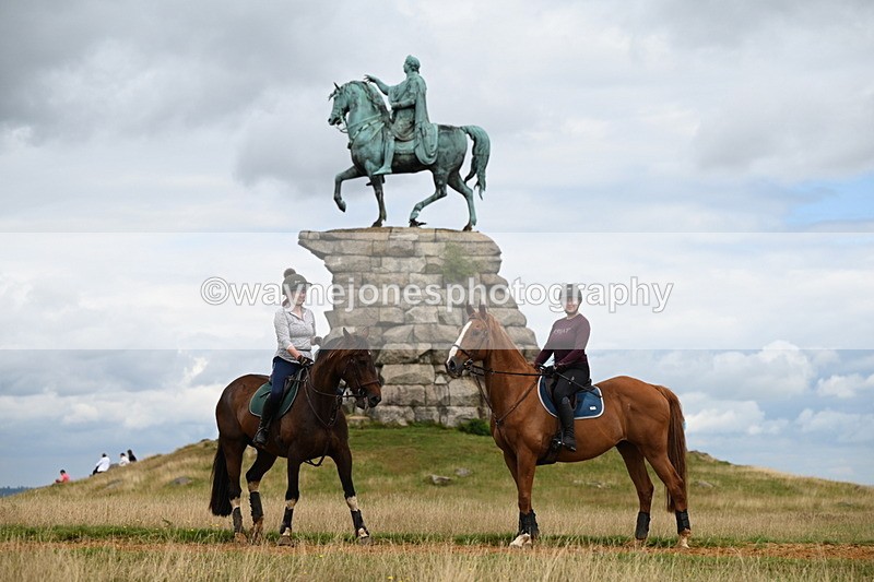 DSC_7021 - Time at Statue 12:45 to 13:15