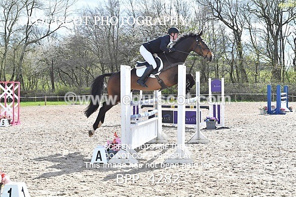 BPP_4282 - CLASS 8 FRI Senior Foxhunter/ 1.20m Open