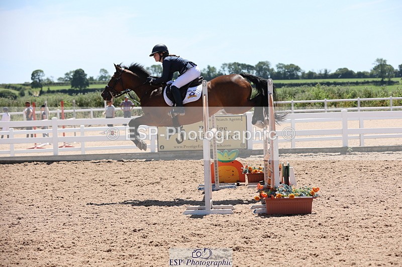 240629A-140441-06681 - Cls 19 Foxhunter and 1.10m Open