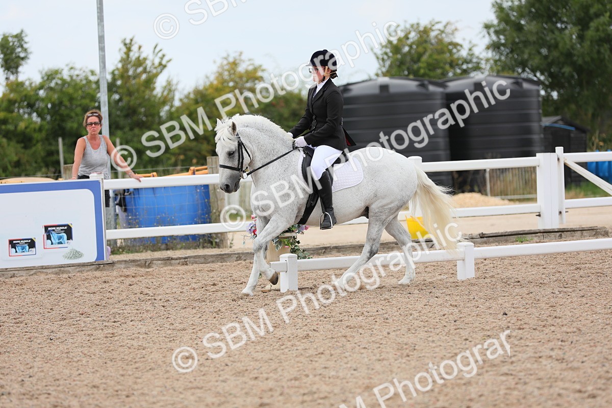 SBM_05674 - Class 32 Novice 1