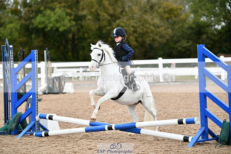 241013B-094629-00262 - Cls 1 Clear Round