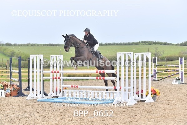 BPP_0652 - CLASS 6 FRI Senior Foxhunter/ 1.20m Open