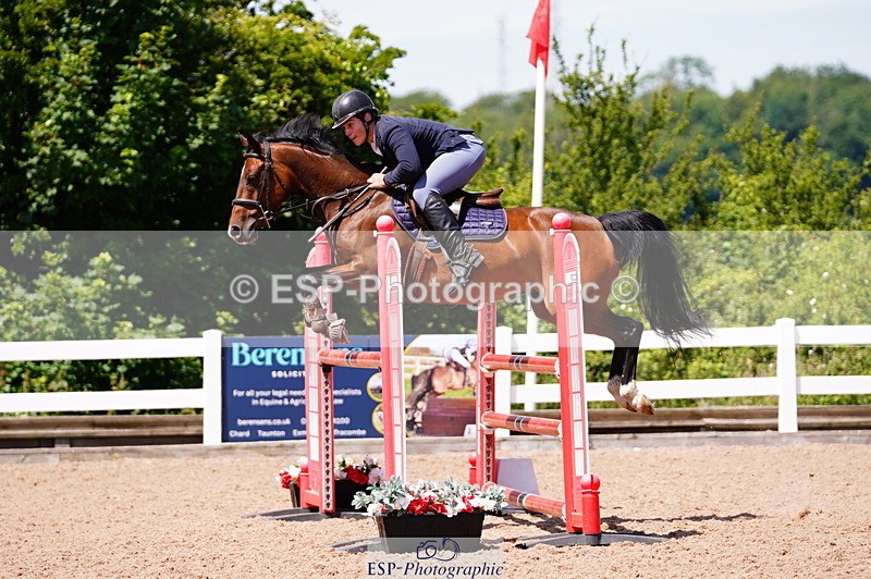 240629A-121214-05238 - Cls 18 Newcomers and 1m Open