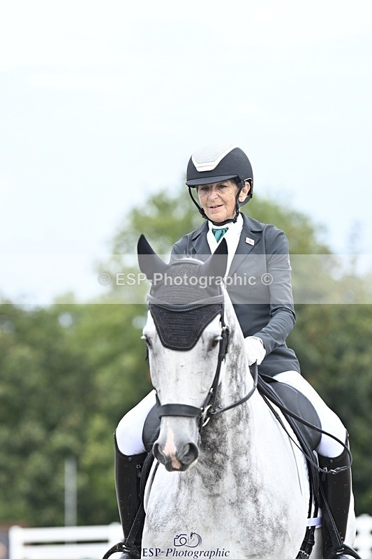 250907-110800-06504 - 072-Jan.ChoppingSeal