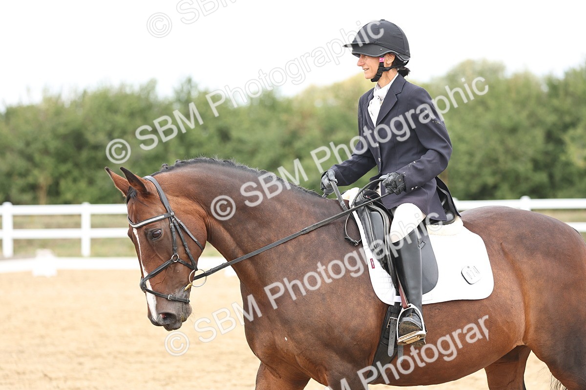 SBM_002663 - Class 7 - Novice 2 Warm Up