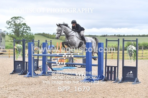 BPP_1679 - FRI CLASS 4 Senior Newcomers/ 1.10m Open