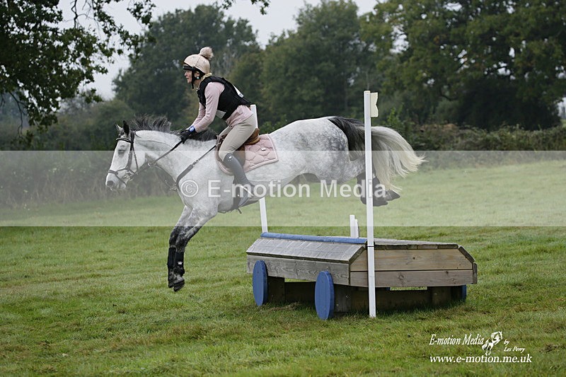 WWHT 171021 0173 - Novice Restricted (0.80m)  17/10/21