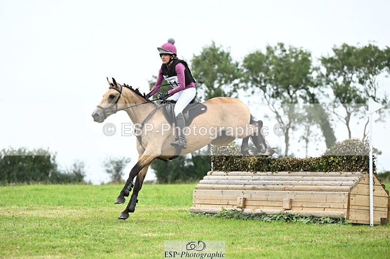 240831A-152202-04846 - 211-Fiona.Lewis-BALLYANNY.BUTTONS