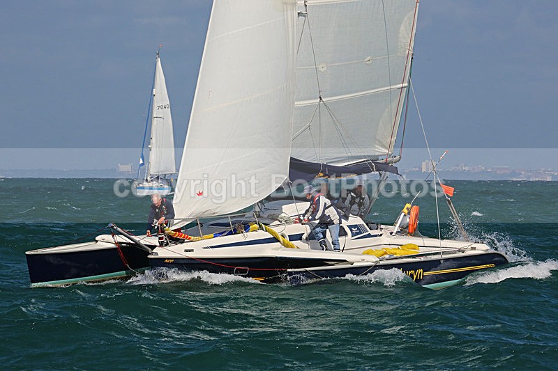 150627 AURYN 035 WT7A5067 - ROUND THE ISLAND RACE - SATURDAY 27th JUNE 2015