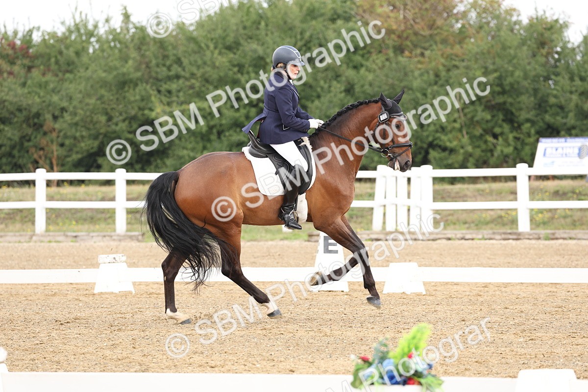 SBM_005775 - Class 6 - Novice 6 - 10.26-11.29