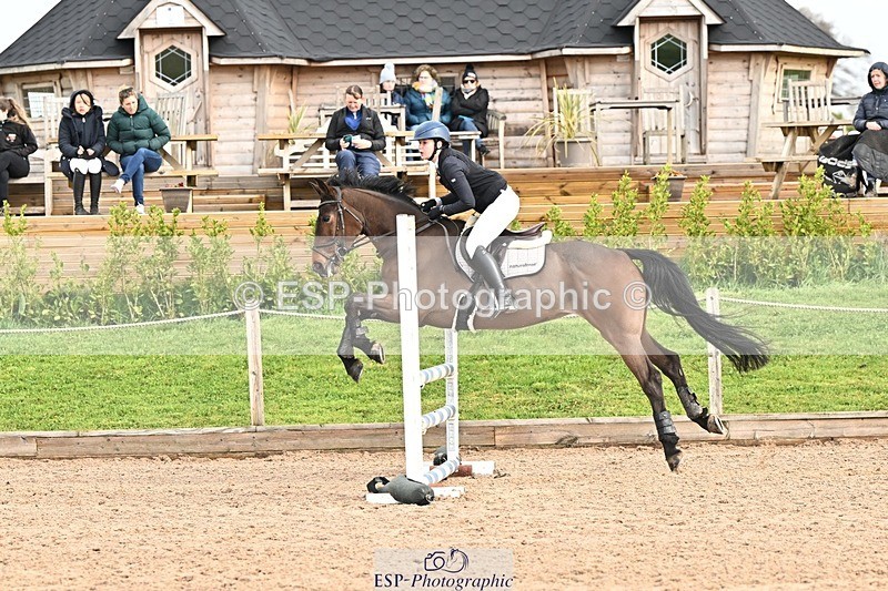 250416-094614-00100 - Cls 1 British Novice and 90cm