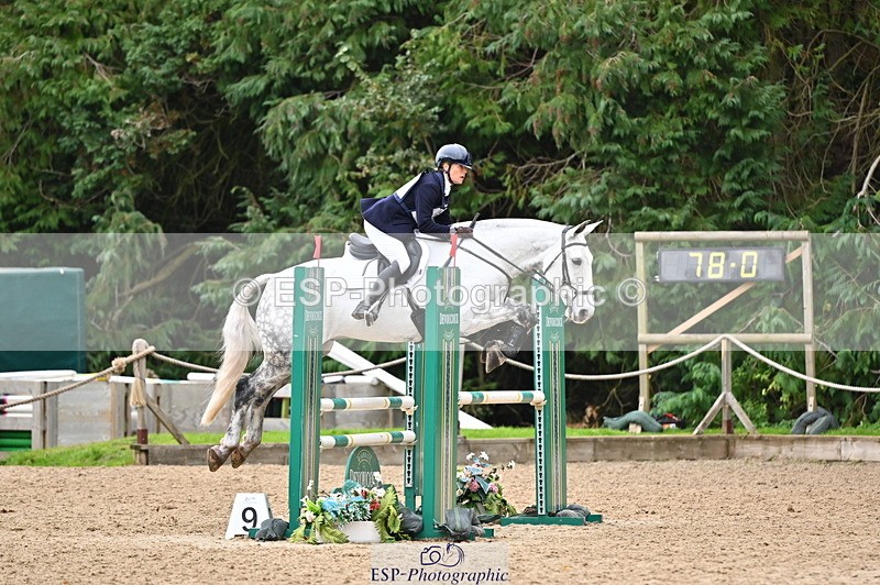 251026A-144051-25211 - F-401-Helen.Hickson