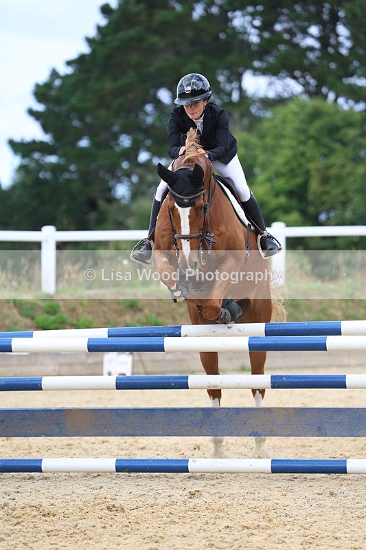 3E7A5203 - Class 4: Senior British Novice/90cm open