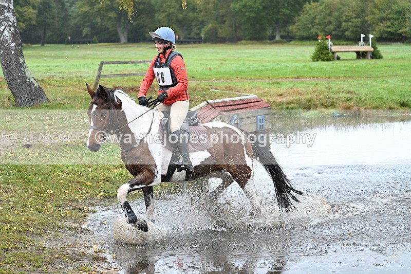 WJ7_3205 - Time 10:47 to 11:11 at the water