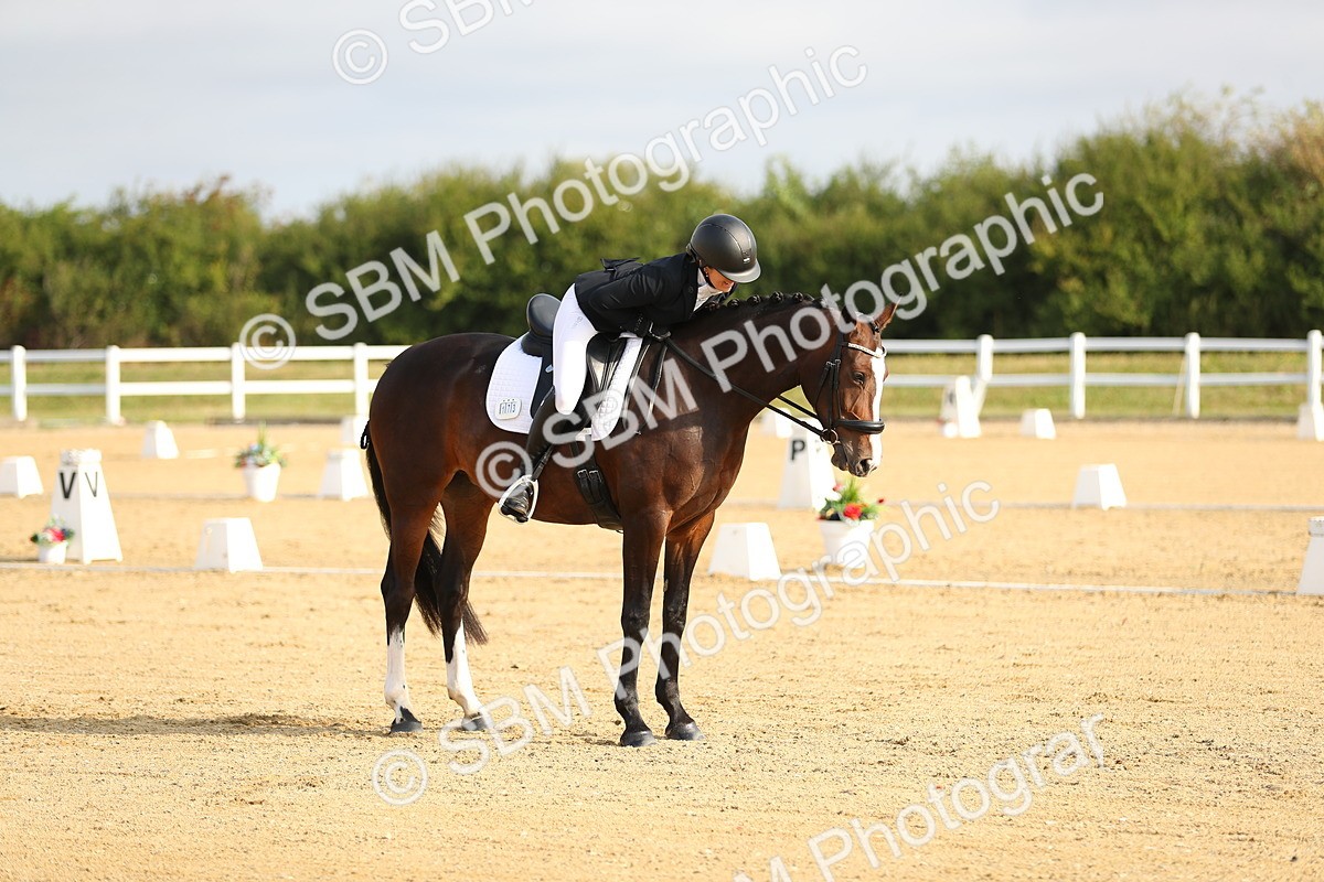 SBM_015031 - Class 13 - Novice 23 - 8,30-9.33